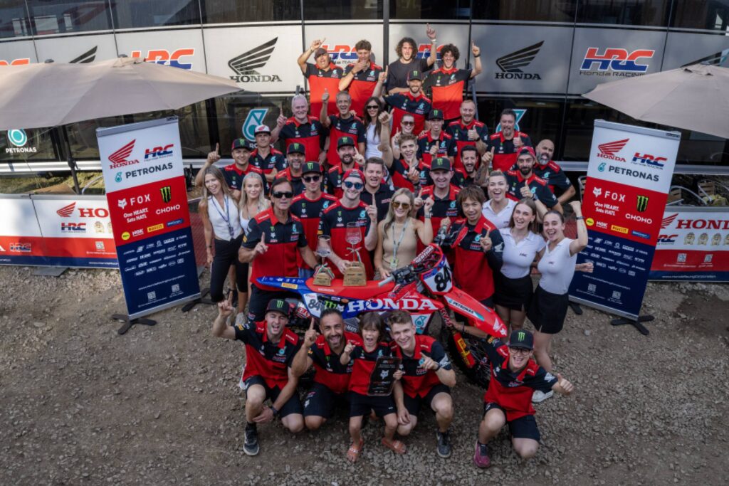 HRC_Italy_©HondaRacing_@shotbybavo_DSC_3557-large