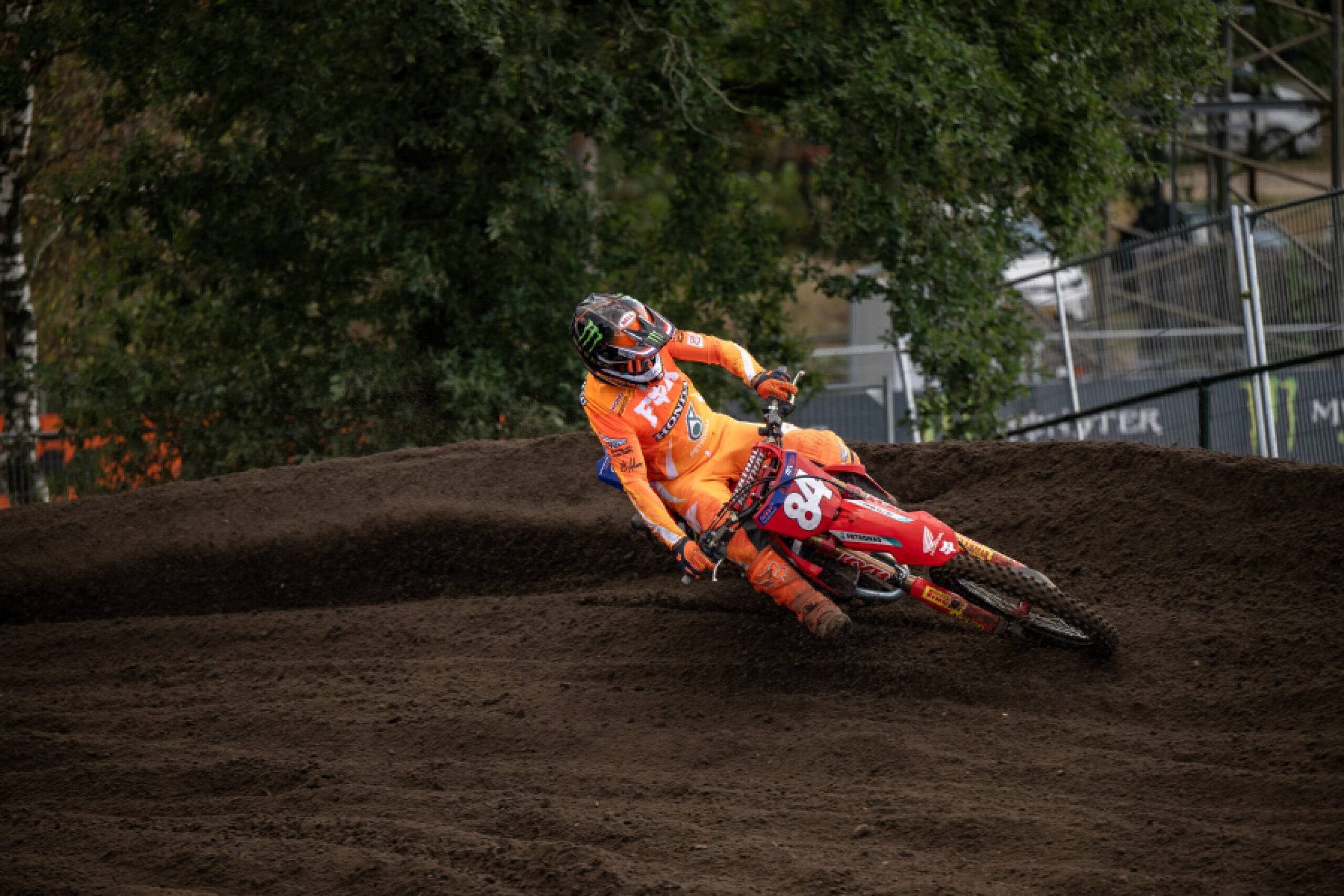 Herlings_TheNetherlands_©HondaRacing_@shotbybavo_DSC_4212-large