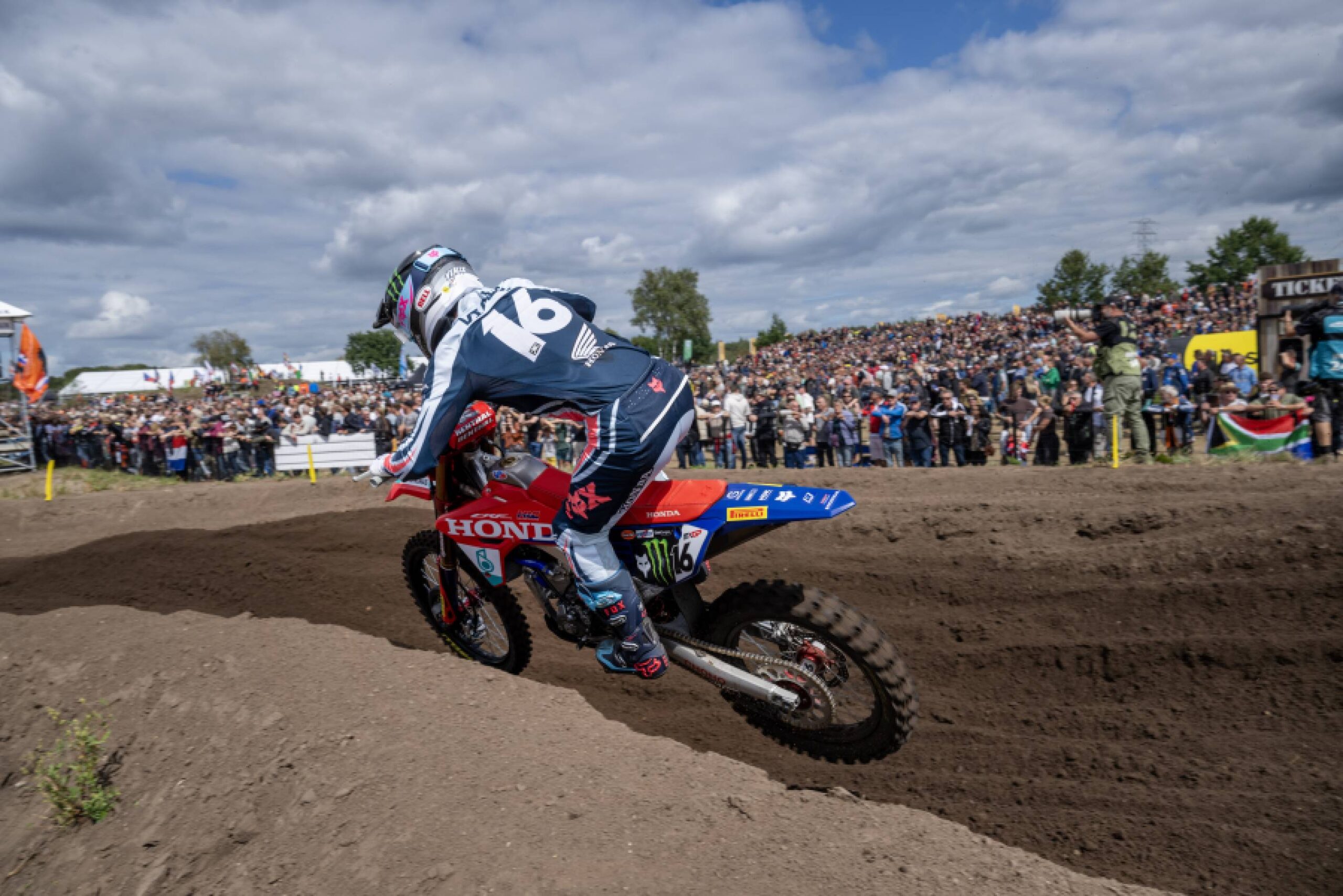 Vialle_TheNetherlands_©HondaRacing_@shotbybavo_DSC_3323-large